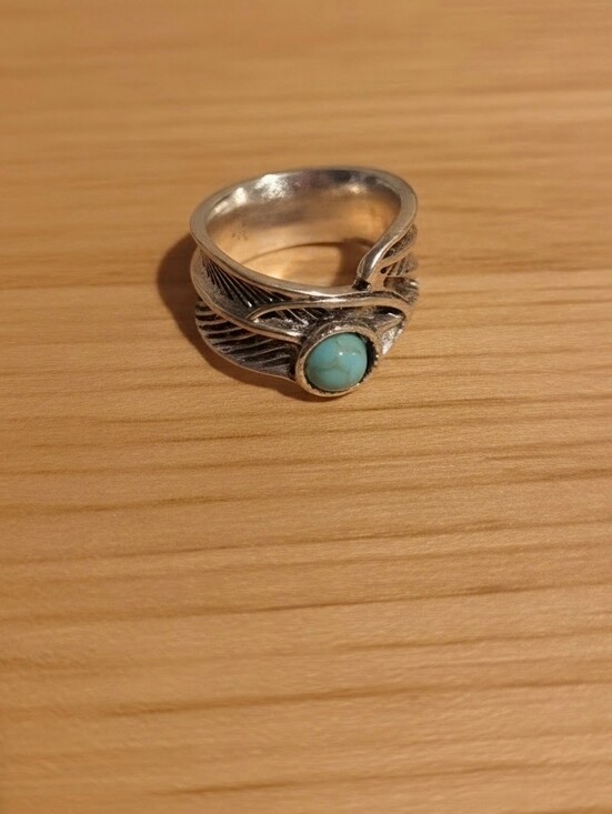 None Jewelry - Silver Tone Feather Ring with Turquoise Stone - Size 6
